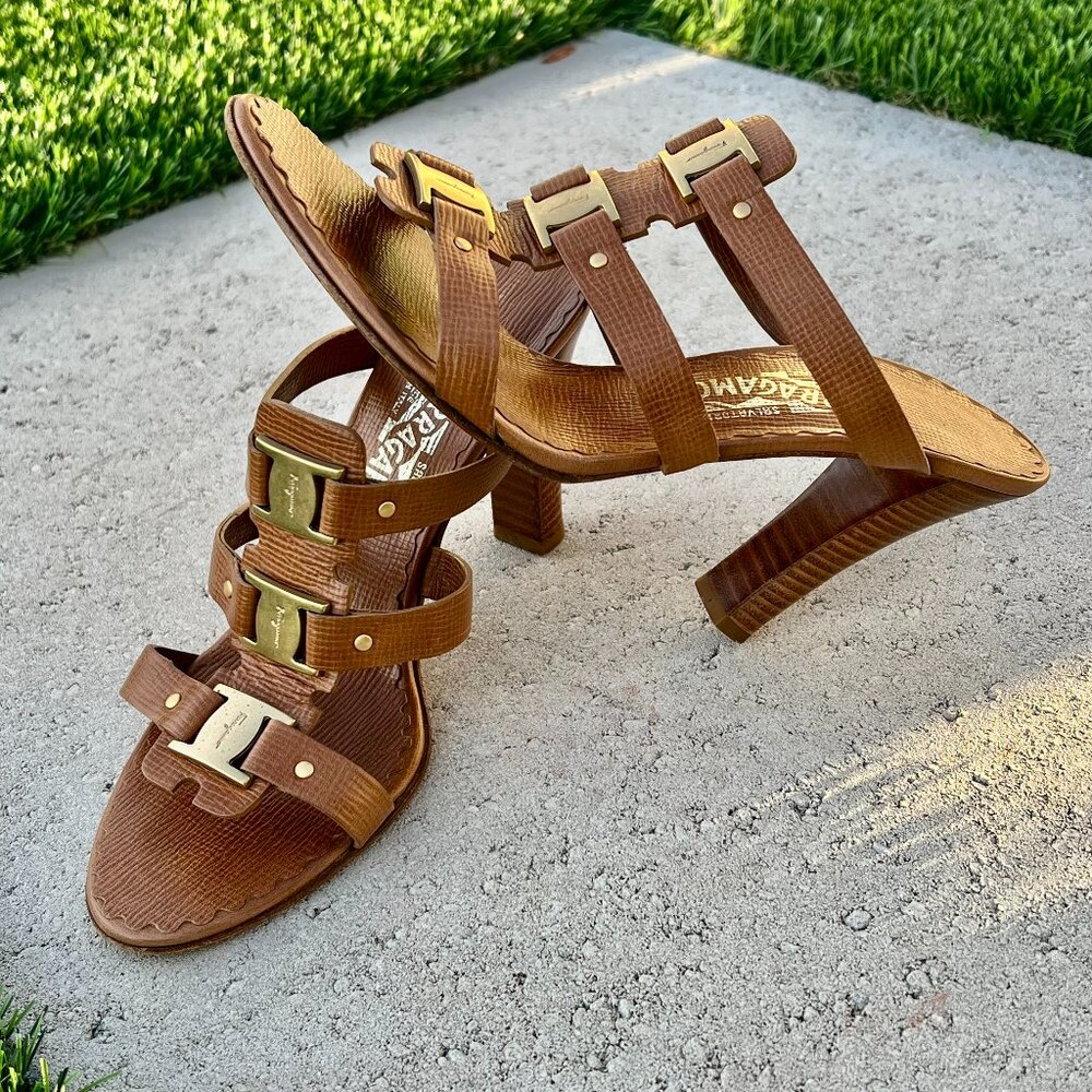 Authentic! Salvatore Ferragamo Sandals Shoes US 10 B